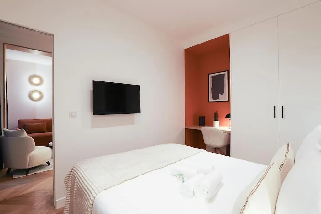 Bel Appartement D'Architecte Au Coeur De Paris