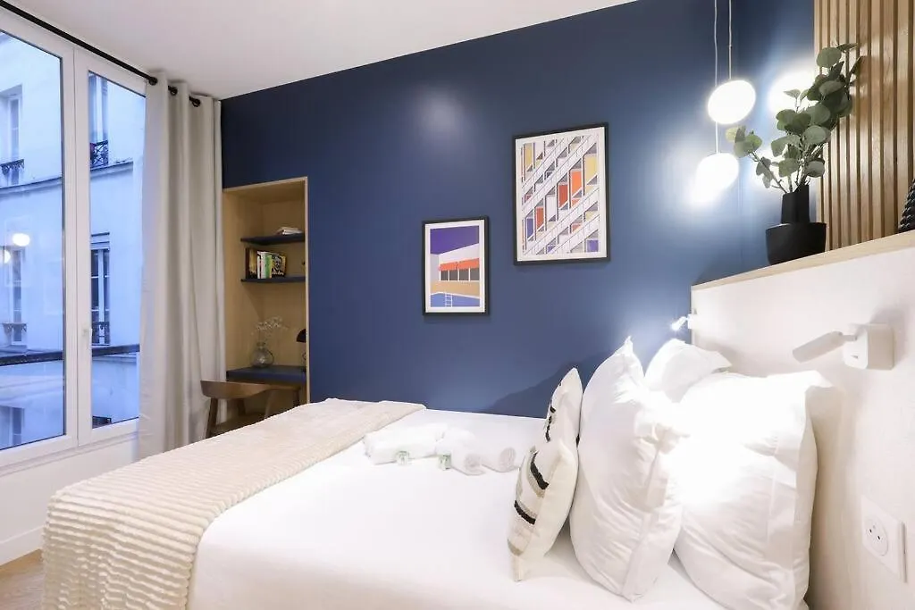 Bel Appartement D'Architecte Au Coeur De Paris