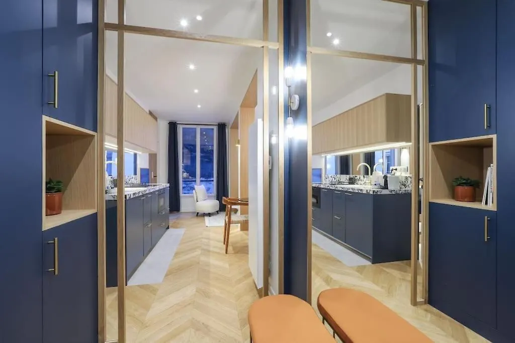 Bel Appartement D'Architecte Au Coeur De París 0*,